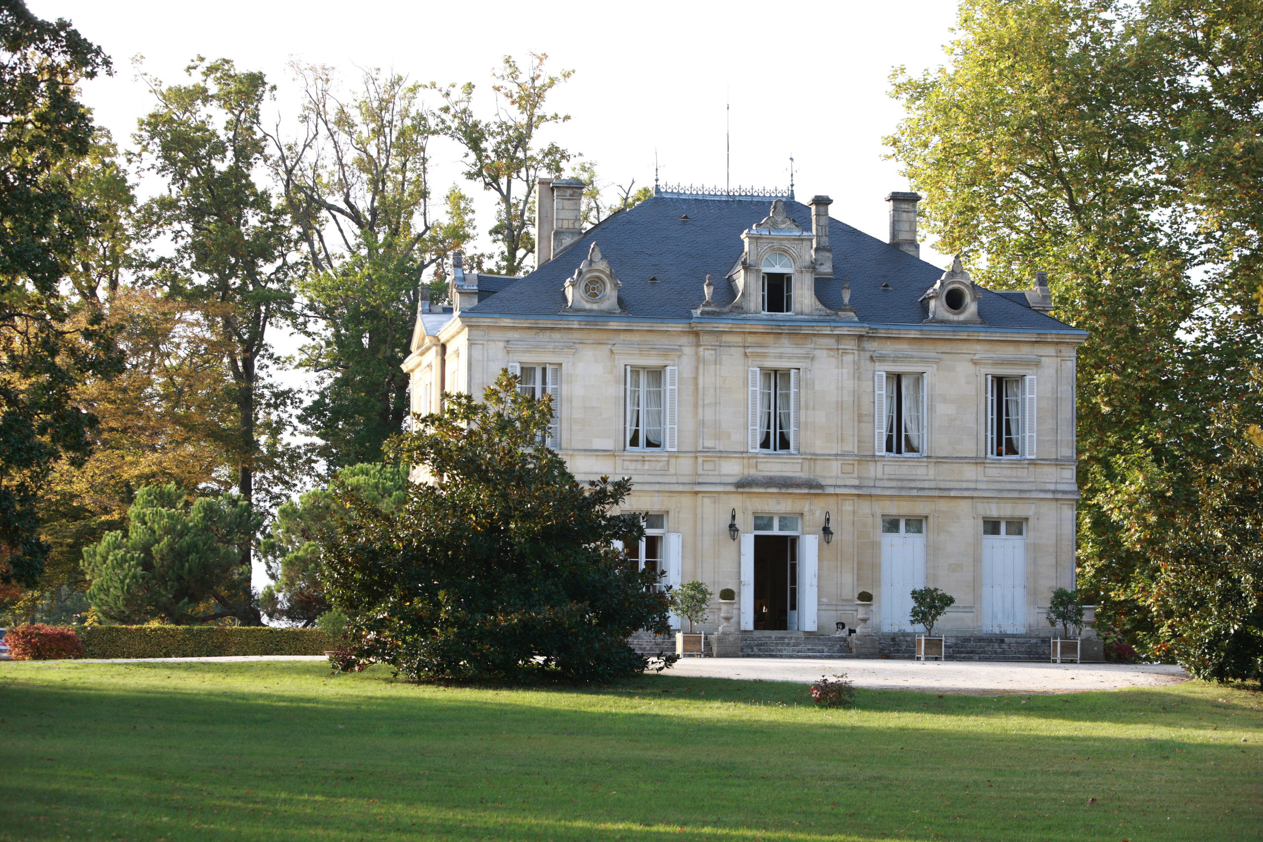 Chateau Dassault Facade