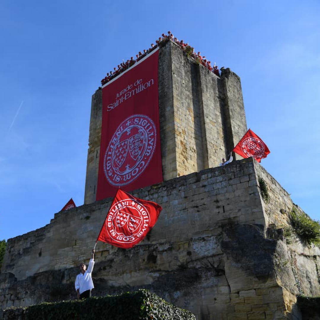 proclamation du ban des vendanges depuis la tour du roy